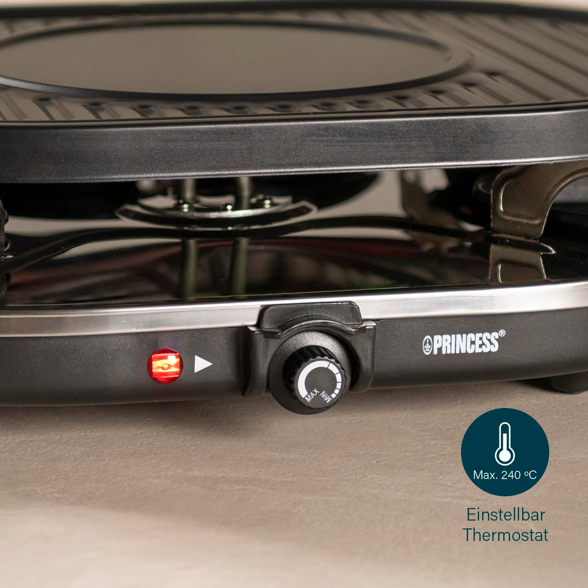 Princess Raclette-Grill oval – 8 Pfännchen, mit Crêpes-Fläche, 1200 W