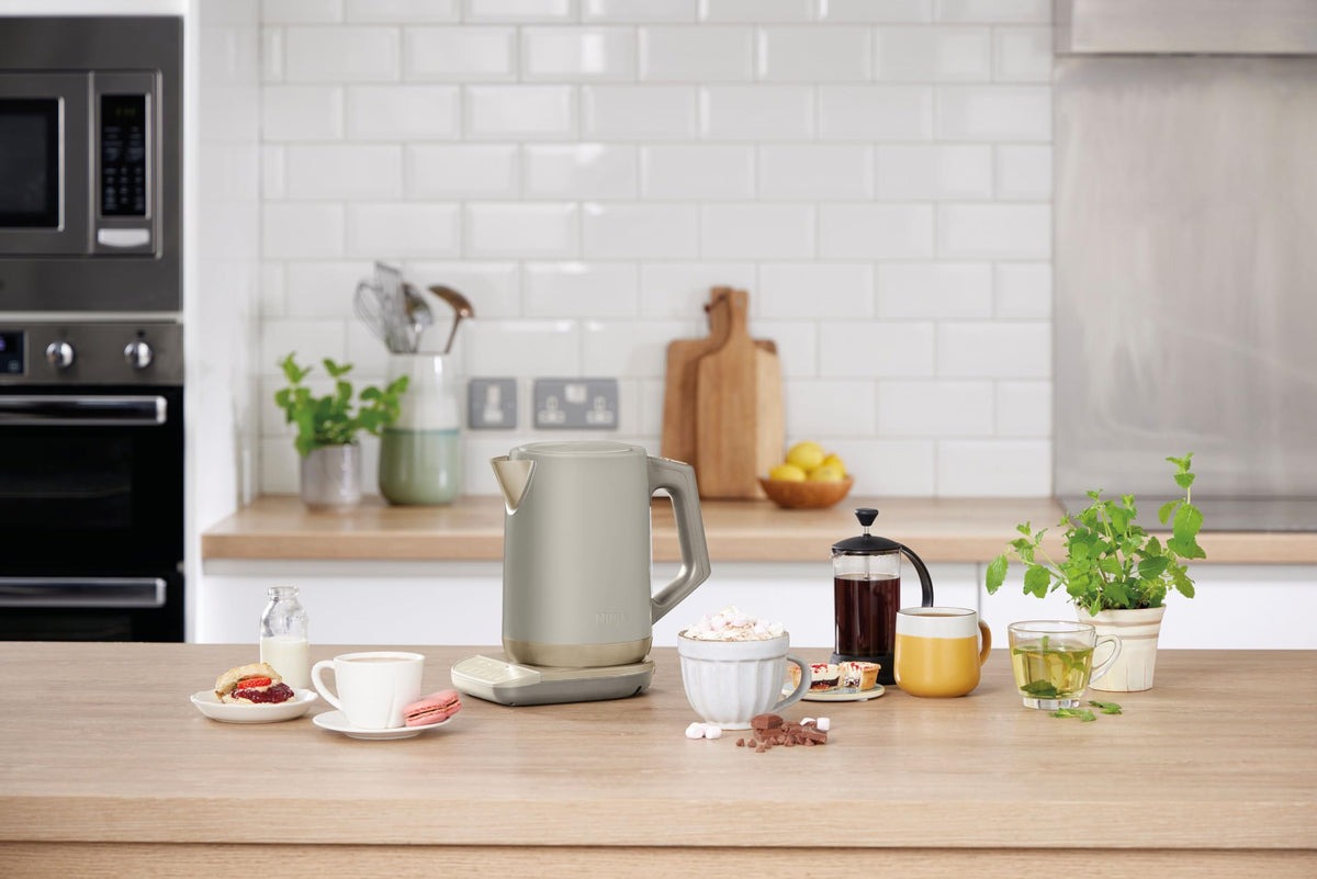 Ninja Wasserkocher mit Temperaturwahl 1,7 L – Stone Gold